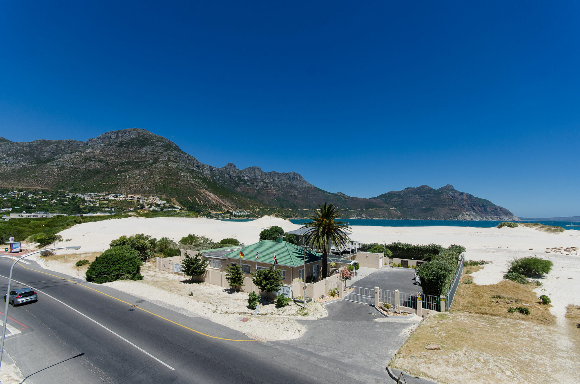 The Beach House Guest House Kaapstad Buitenkant foto
